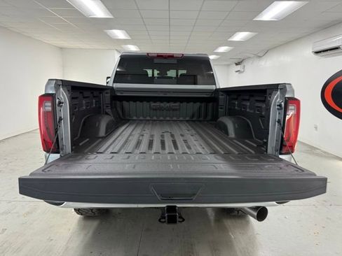New 2026 GMC Sierra 2500 SLT w/ SLT Premium Package image 9