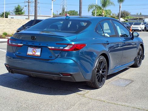 Certified 2025 Toyota Camry SE w/ Convenience Package FWD image 6