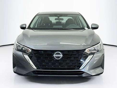 Used 2025 Nissan Sentra SV FWD image 2