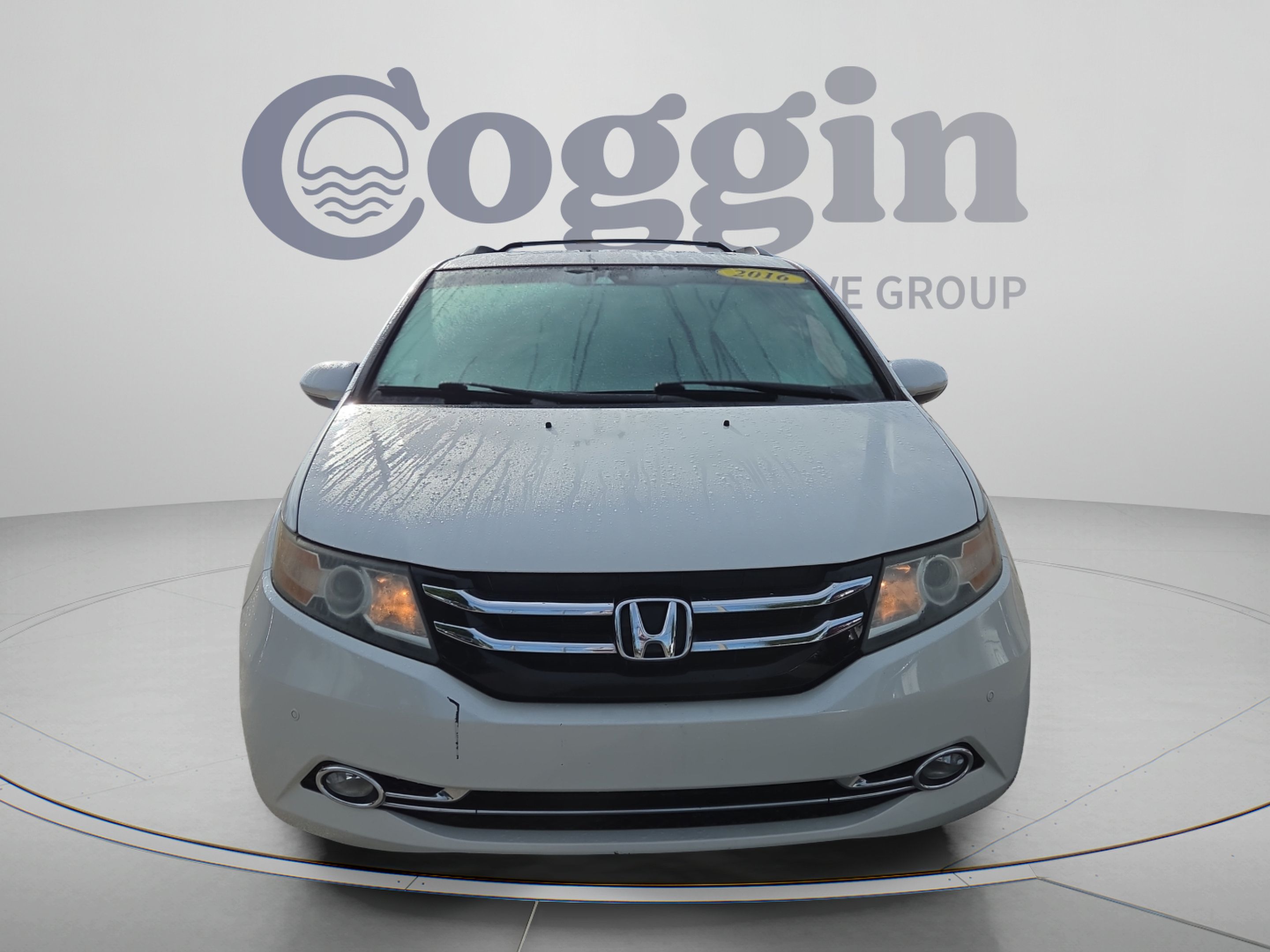Used 2016 Honda Odyssey Touring Elite image 8