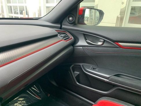 Used 2018 Honda Civic Type R image 16
