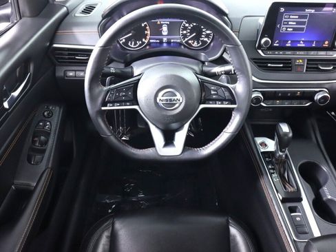 Used 2021 Nissan Altima 2.5 SR AWD/4WD image 30