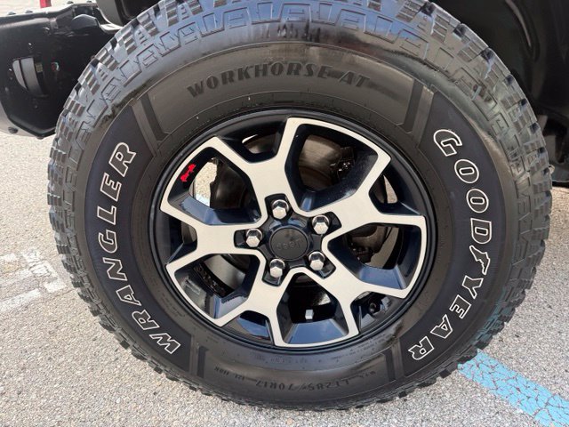 Used 2019 Jeep Wrangler Unlimited Rubicon w/ Dual Top Group AWD/4WD image 5