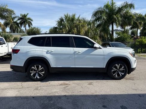 Used 2024 Volkswagen Atlas SE FWD image 8