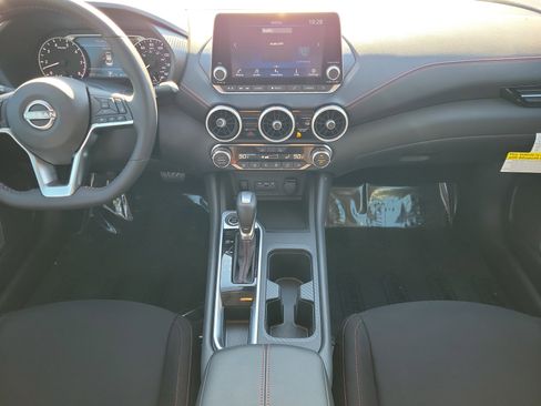 Certified 2025 Nissan Sentra SR image 18