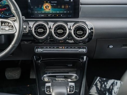 Used 2019 Mercedes-Benz A 220 4MATIC image 19