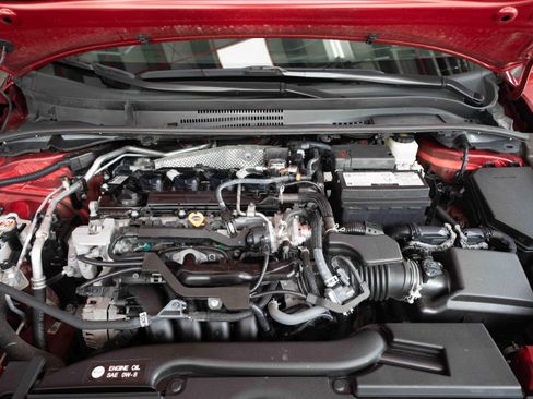 Used 2025 Toyota Corolla LE FWD image 30