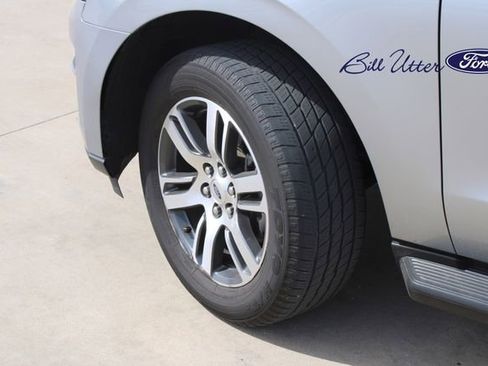 Used 2024 Ford Expedition Max Limited image 9