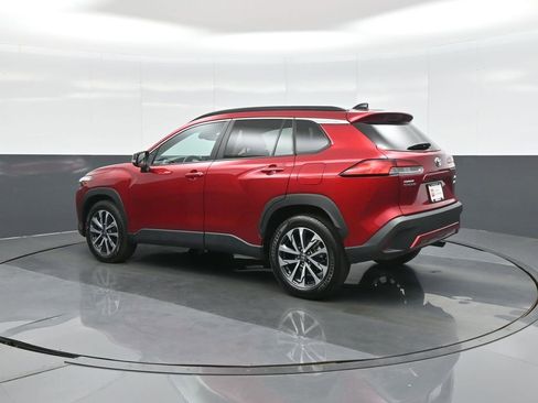 Certified 2025 Toyota Corolla Cross XLE AWD/4WD image 5