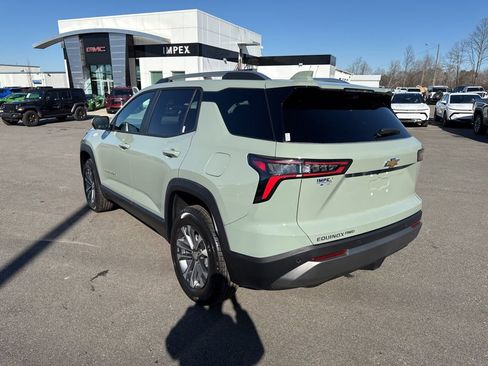 Used 2025 Chevrolet Equinox LT w/ Convenience Package II image 3