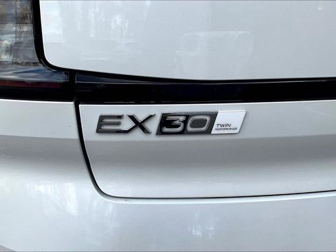 New 2025 Volvo EX30 Ultra w/ Protection Package Premier image 9
