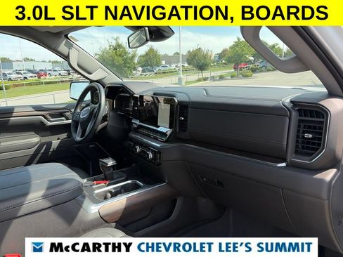 Used 2024 GMC Sierra 1500 SLT w/ SLT Premium Plus Package AWD/4WD image 30