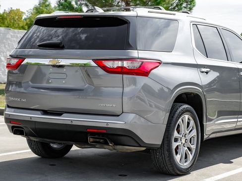 Used 2020 Chevrolet Traverse Premier image 12