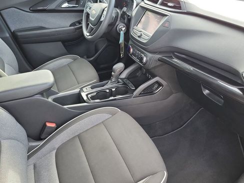 Used 2023 Chevrolet TrailBlazer LS image 33