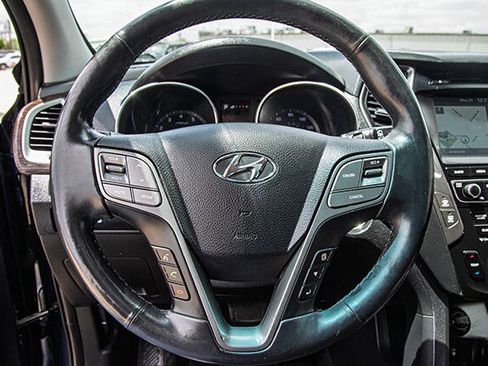 Used 2017 Hyundai Santa Fe Sport w/ Cargo Package FWD image 8