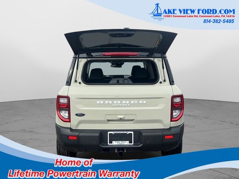 Used 2025 Ford Bronco Sport Badlands image 7