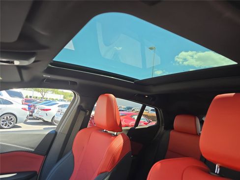 Used 2025 BMW X2 xDrive28i AWD/4WD image 25