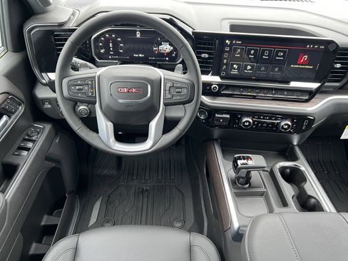 New 2026 GMC Sierra 1500 SLT w/ SLT Premium Package AWD/4WD image 32