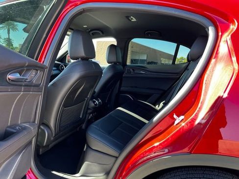 Used 2023 Alfa Romeo Stelvio Sprint image 13