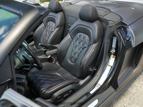 Used 2011 Audi R8 V10 image 29