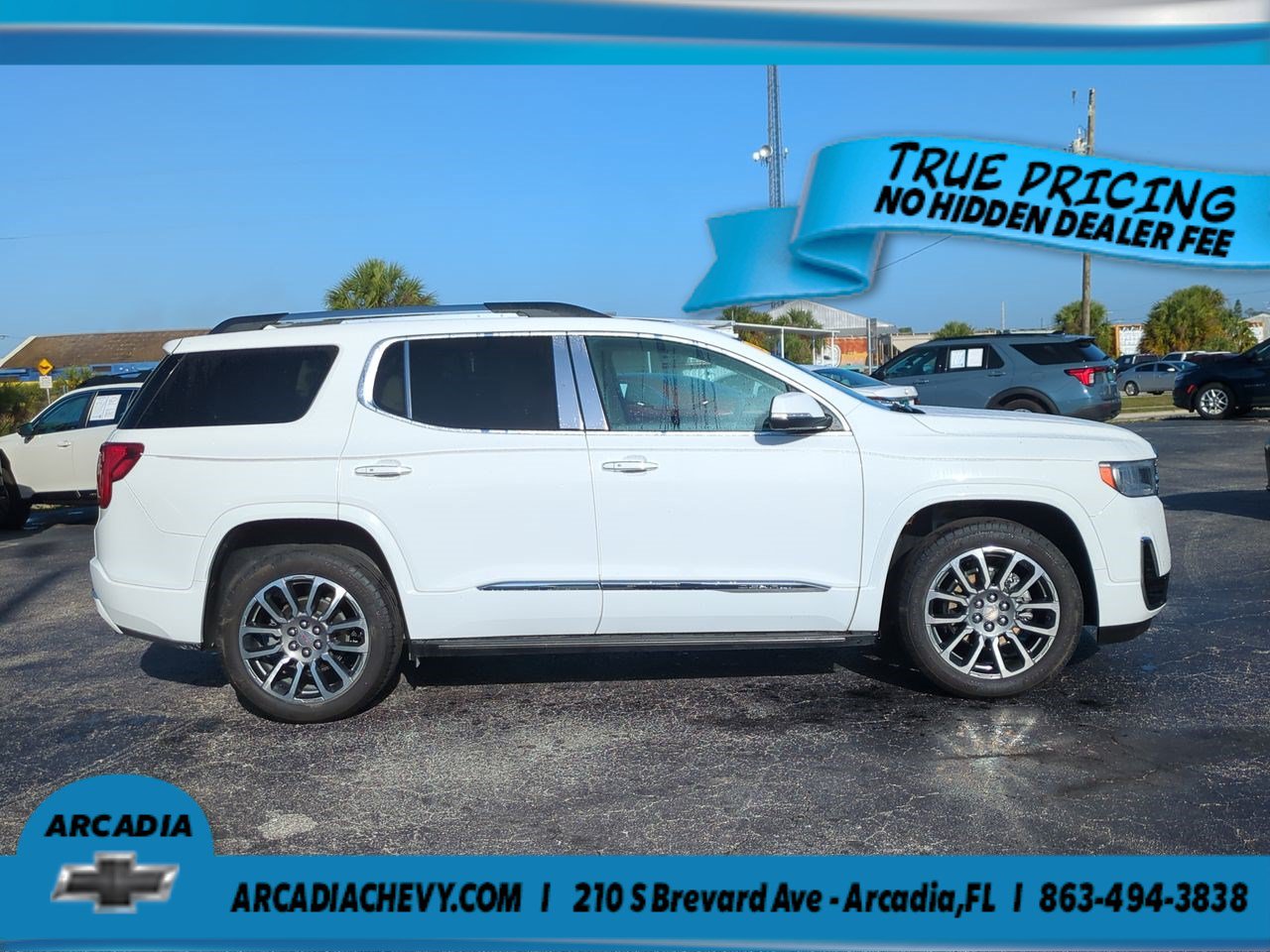 Certified 2021 GMC Acadia Denali w/ Denali Technology Package FWD image 3