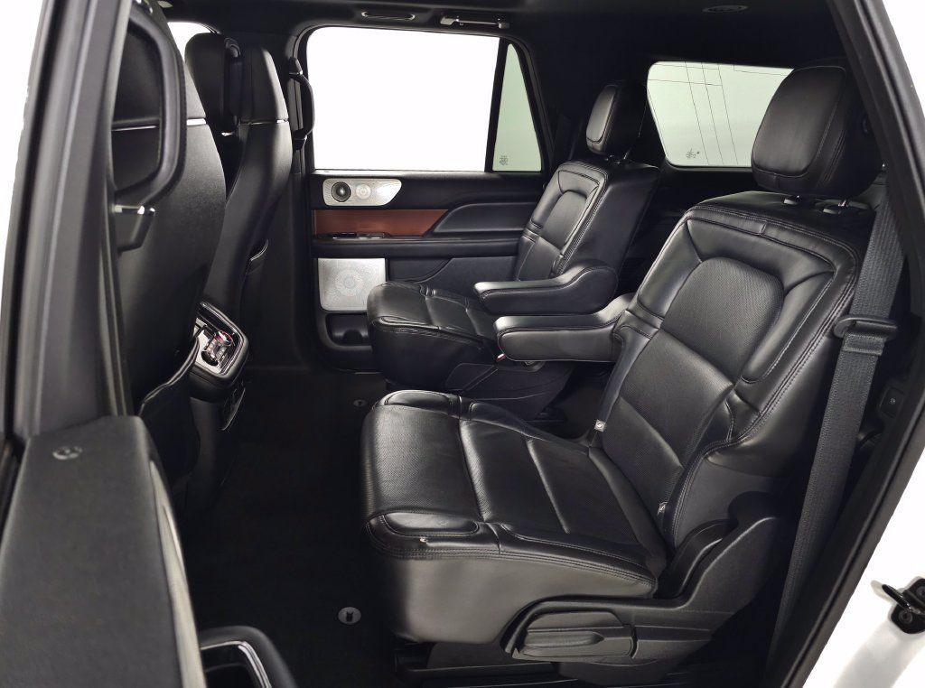 Used 2020 Lincoln Navigator L Reserve w/ Luxury Package AWD/4WD image 42