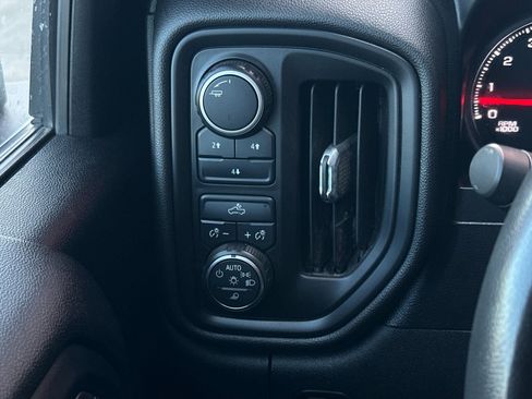 Used 2021 Chevrolet Silverado 2500 Custom w/ Custom Value Package image 24