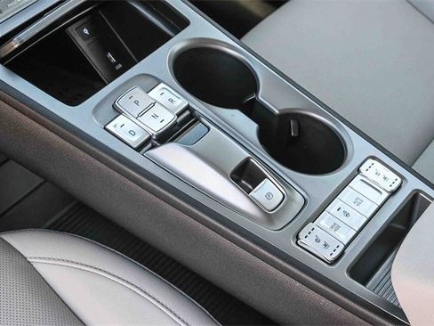 Certified 2023 Hyundai Kona Limited image 23