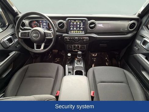 Used 2021 Jeep Wrangler Unlimited Sahara w/ Uconnect 4C Nav & Sound Group AWD/4WD image 28