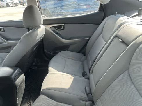 Used 2013 Hyundai Elantra GLS w/ Preferred Pkg image 5