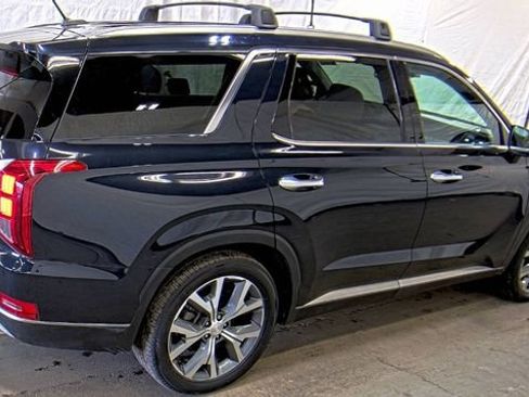 Used 2020 Hyundai Palisade SEL w/ Convenience Package image 2