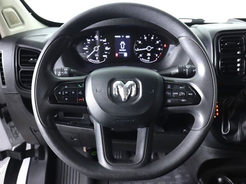Used 2024 RAM ProMaster 2500 w/ Convenience Group FWD image 11