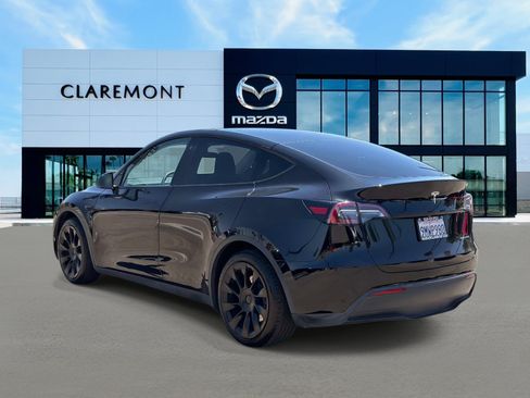 Used 2021 Tesla Model Y Long Range AWD/4WD image 6