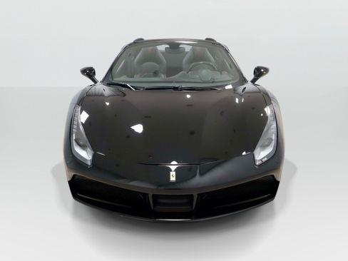 Used 2019 Ferrari 488 Spider RWD image 8