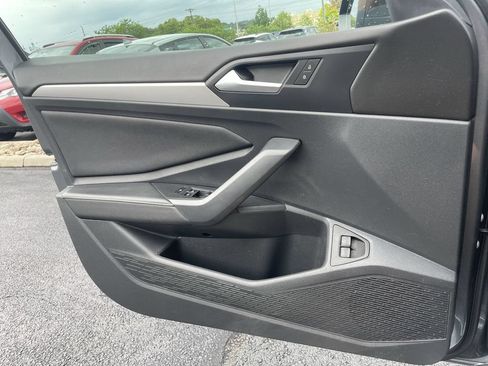 Certified 2024 Volkswagen Jetta Sport FWD image 19