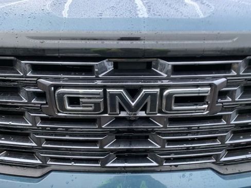 New 2026 GMC Acadia Denali Ultimate image 10