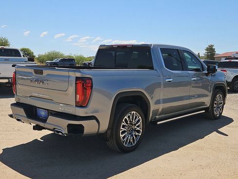 Used 2025 GMC Sierra 1500 Denali Ultimate AWD/4WD image 5