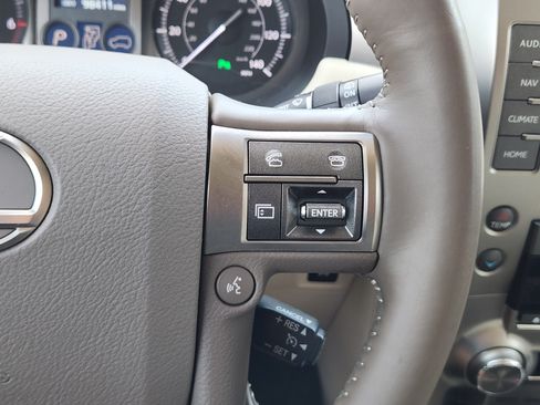 Used 2019 Lexus GX 460 Premium AWD/4WD image 25