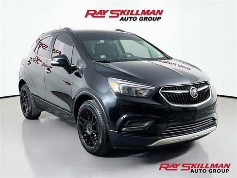 Used 2019 Buick Encore Preferred image 1