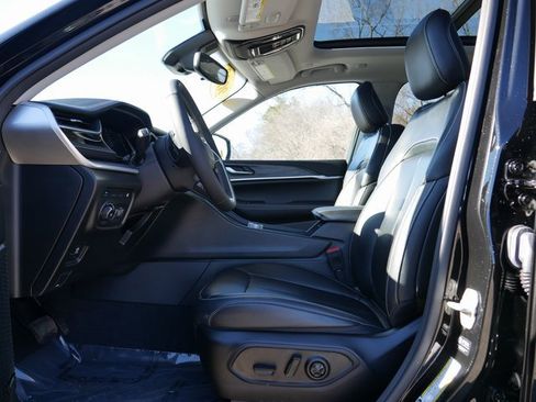 Used 2023 Jeep Grand Cherokee 4WD 4xe image 12