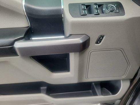 Used 2019 Ford F150 XLT w/ Equipment Group 301A Mid RWD image 20