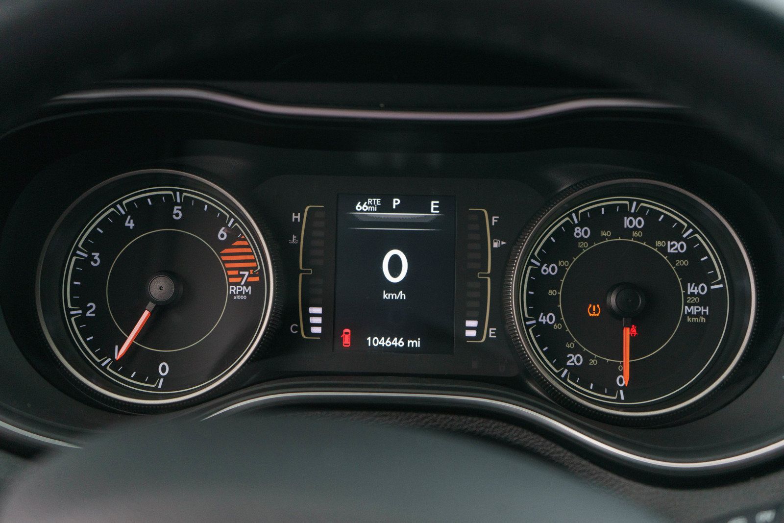 Used 2019 Jeep Cherokee Latitude Plus FWD image 13