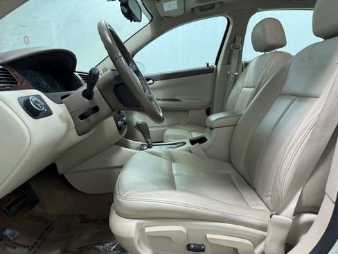 Used 2008 Chevrolet Impala LT w/ Luxury Edition Package image 10