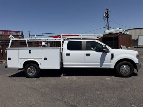 Used 2022 Ford F350 XL w/ Power Equipment Group RWD image 2