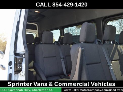 Used 2025 Mercedes-Benz Sprinter 2500 image 38