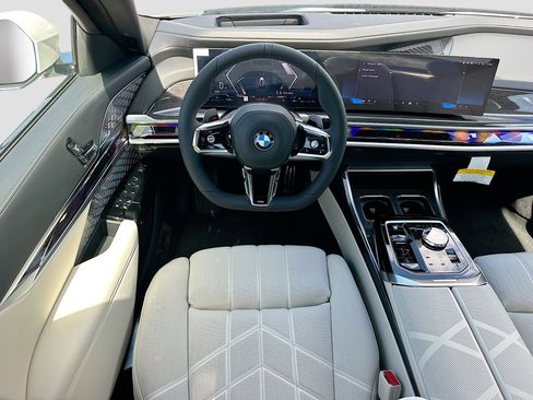 New 2026 BMW 760i xDrive w/ Executive Package AWD/4WD image 17