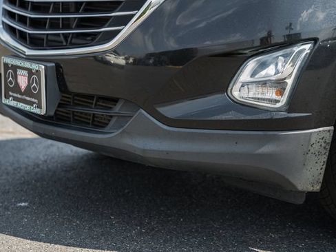 Used 2018 Chevrolet Equinox Premier FWD image 15