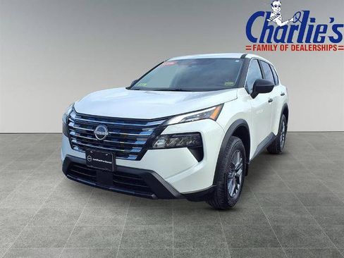 Certified 2025 Nissan Rogue S image 1