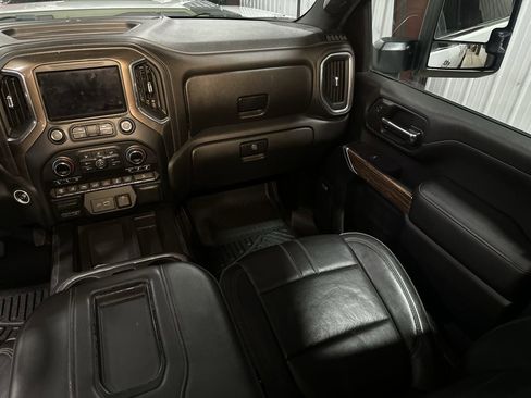Used 2020 Chevrolet Silverado 2500 High Country w/ Z71 Off-Road Package image 38