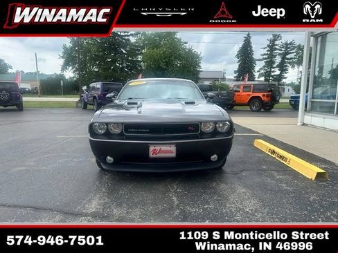 Used 2014 Dodge Challenger R/T RWD image 2